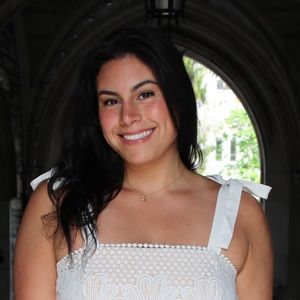 Meet your Posher, Elena